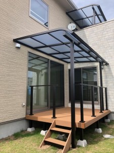 テラスとテラス屋根の設置(^^)/