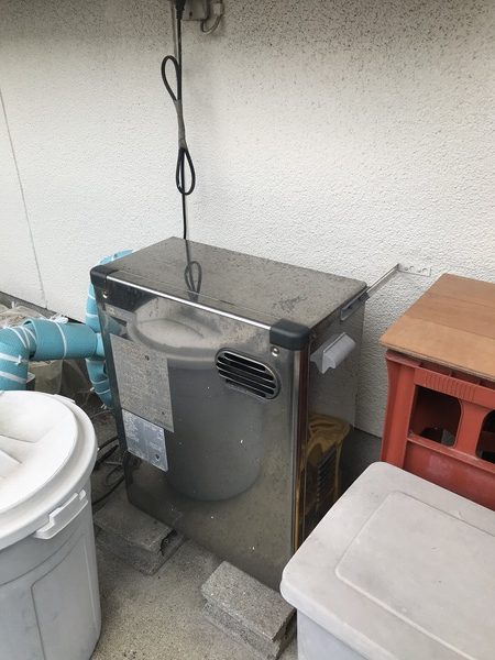 鹿児島市　レンジフードと給湯器