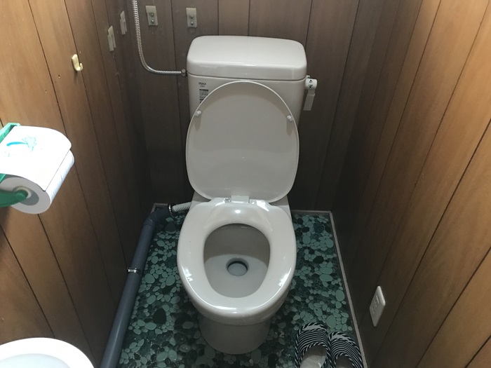 昔ながらの簡易トイレを今風に～霧島市トイレリフォーム～