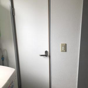 築50年マンションの内装とトイレドア、レンジフード交換