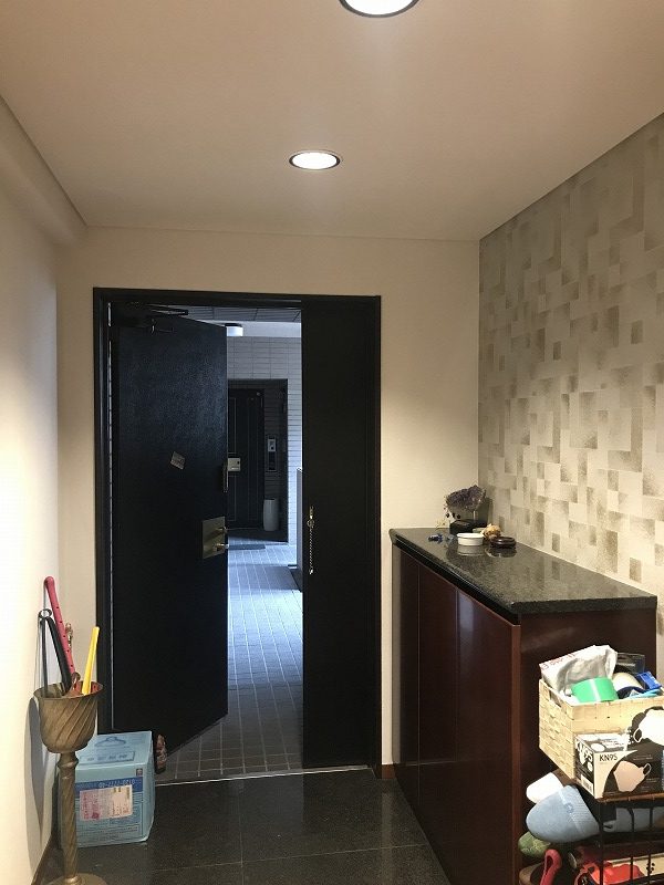 玄関・廊下のリフォーム@鹿児島市 “明るくインパクトのある玄関へ”