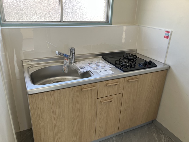 霧島市キッチンリフォーム ~経年劣化で傷んだキッチンを新しく~