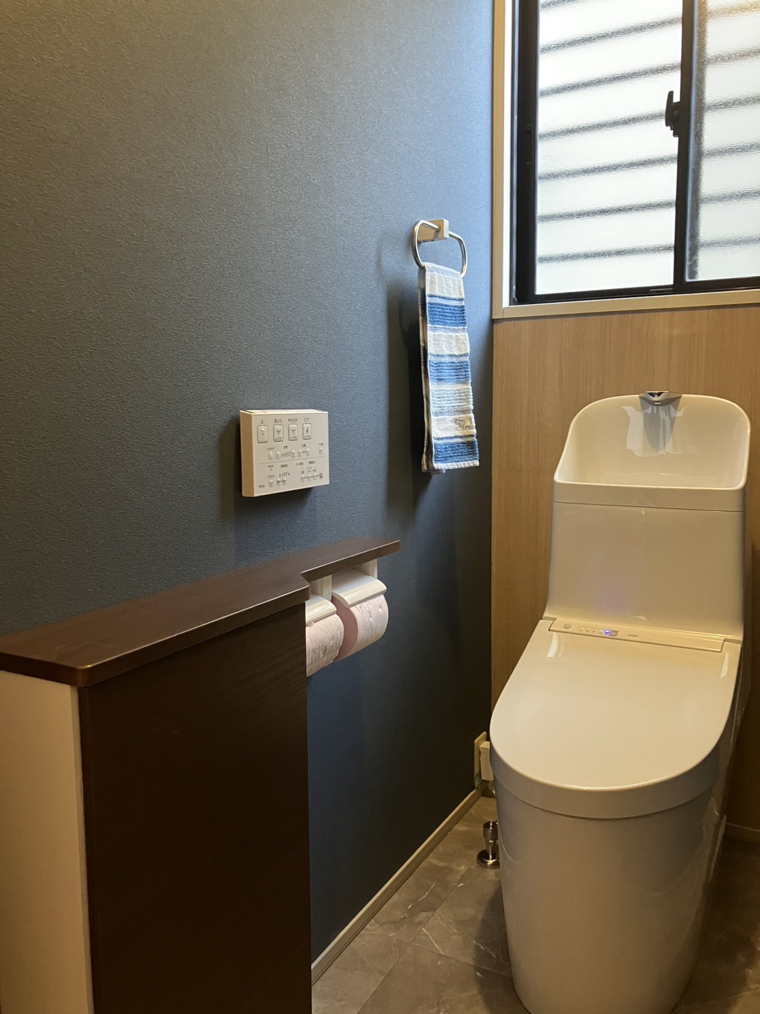 古いトイレを交換して掃除もラクに! 鹿児島市のトイレリフォーム施工事例